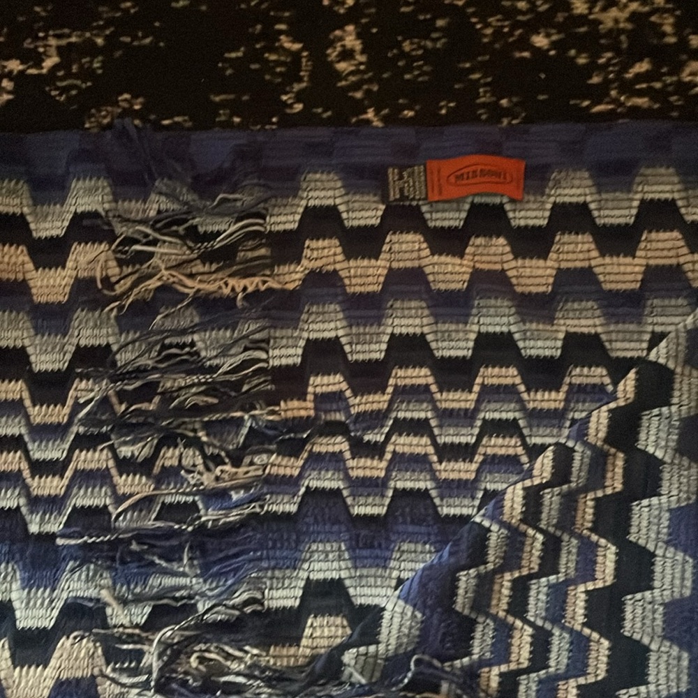 MISSONI Zig Zag Blues Scarf 💙💙 - Picture 5 of 7